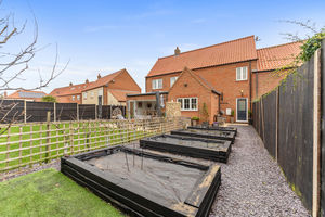 Photo 21- click for photo gallery